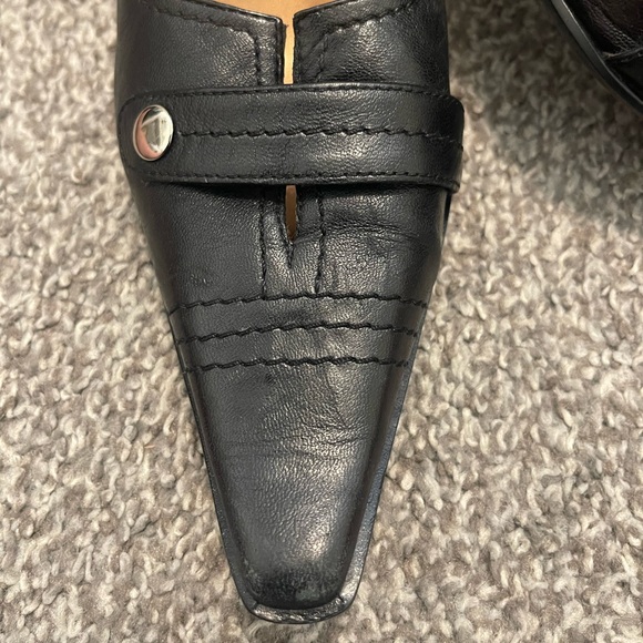 Great black pointed toe heel🖤 - Picture 3 of 5